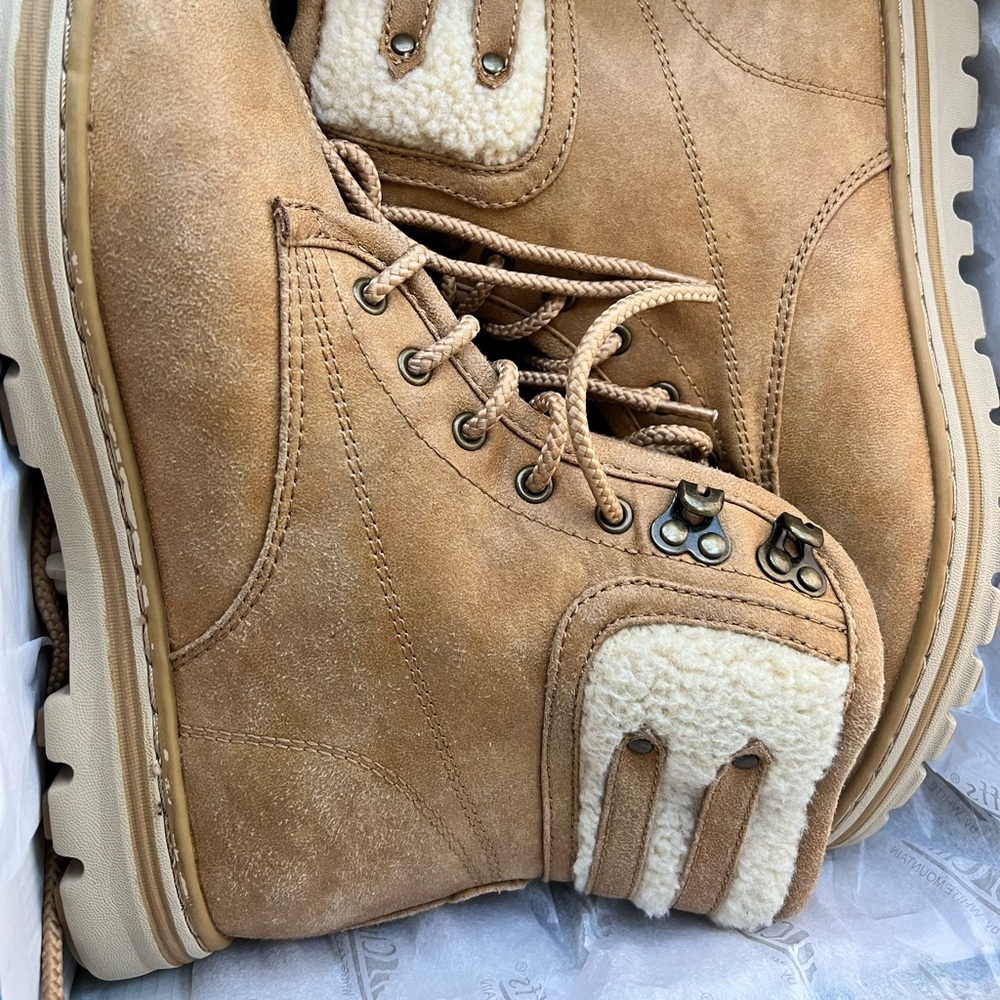 Cliffs Kaylor Women's Bootie size 9 1/2